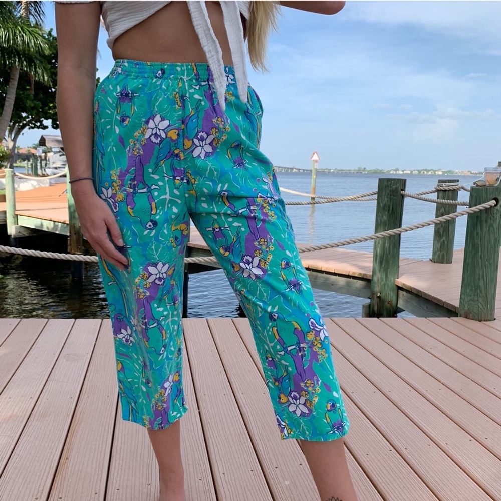 Vintage 80s Parrot Print Cropped Pants with Pockets